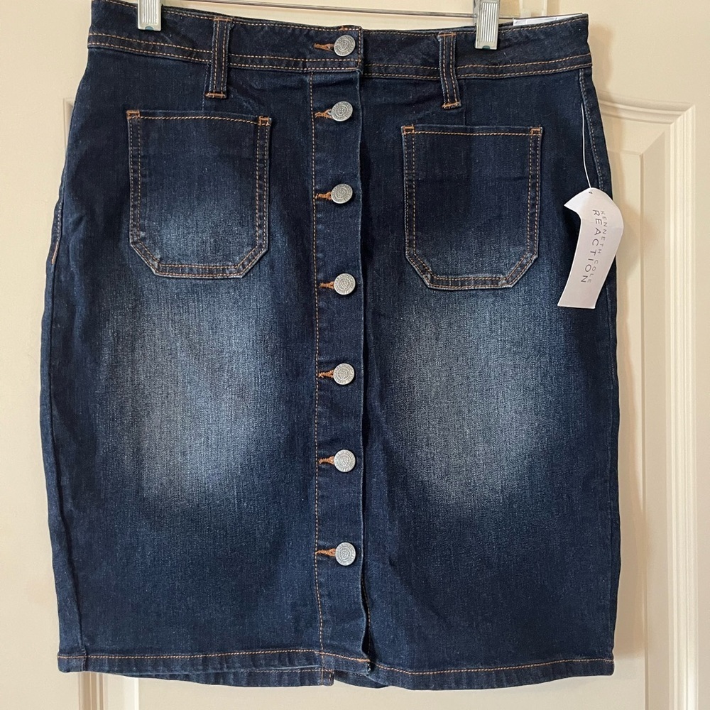 Kenneth Cole Reaction Dark Denim Button-Front Pencil Skirt